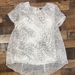 Vince Camuto Floral Outline Blouse NWOT
